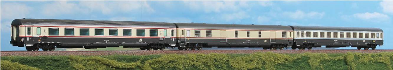 ACME 55214  3 piece set: Intercity passenger set "BENEDETTO CROCE", FS