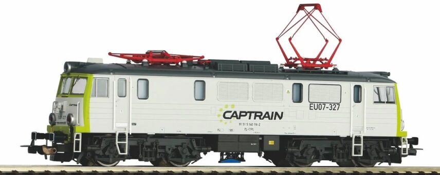 Piko 96376  Electric locomotive EU07 Captrain