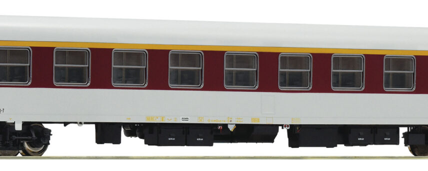 Roco 74816  1st class fast train coach, DR