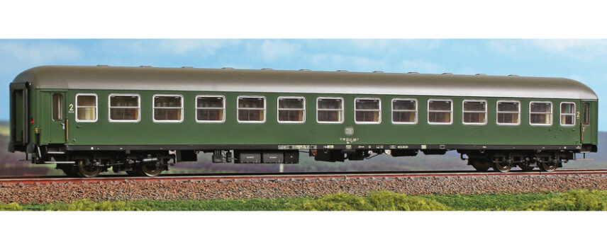 ACME 52241  2nd class passenger coach, DB