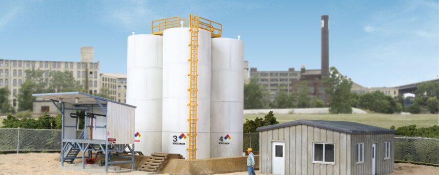Walthers Cornerstone 4038  Truck-Served Fuel Distributor