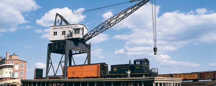 Walthers Cornerstone 3067  Pier & Traveling Crane