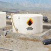 Walthers Cornerstone 3167  Wide Oil Storage Tank w/Berm