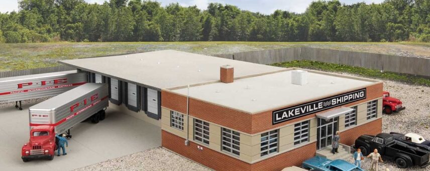 Walthers Cornerstone 4131  Cross-Dock Truck Facility