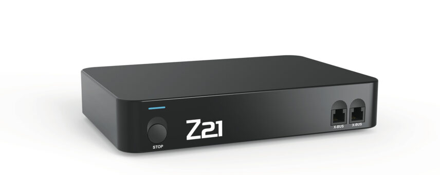 Roco 10822  Z21 digital control center USA