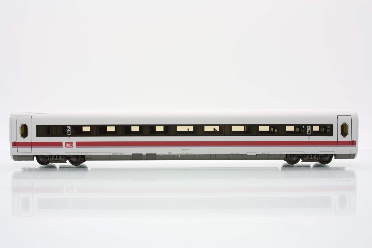 Fleischmann 4448  "ICE 1" 2nd class intermediate, DB