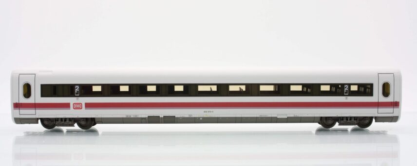 Fleischmann 4448  "ICE 1" 2nd class intermediate, DB
