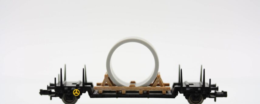 Fleischmann 8217   Low wagon with load "concrete tube", DB