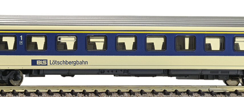 Fleischmann 890208  1st class passenger coach, BLS
