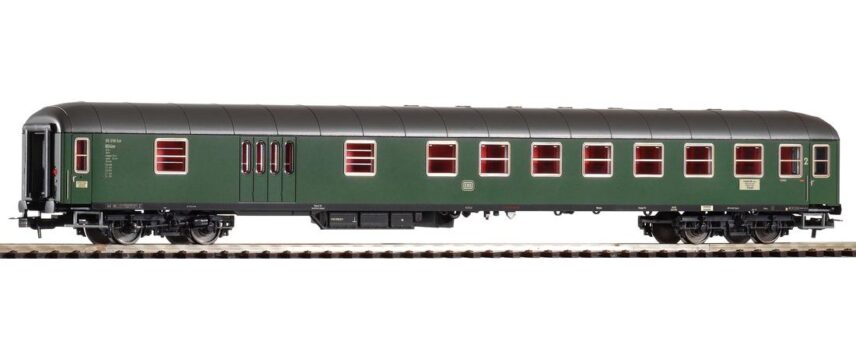 Piko 59641  2nd Class Express Passenger coach/luggage, DB