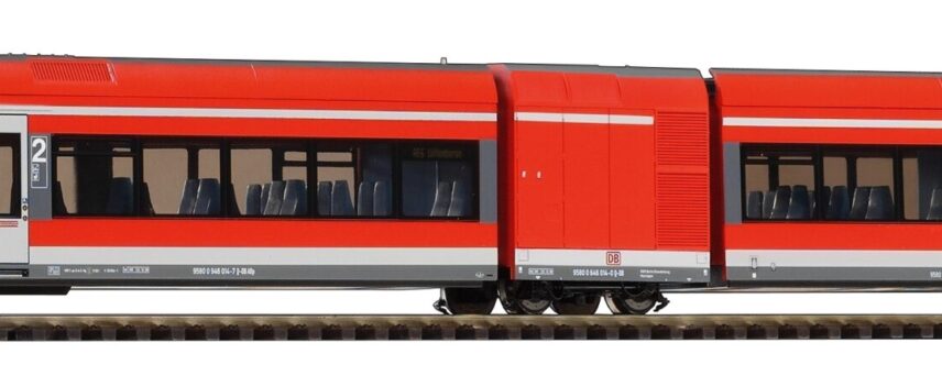Piko 59520   2-piece Diesel Railcar class 646 "Stadler", DB AG