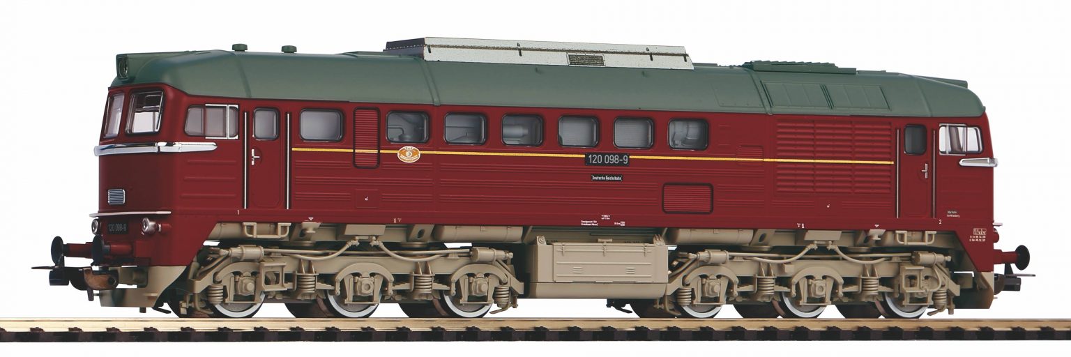 Piko 52816  Diesel Locomotive class 120, DR