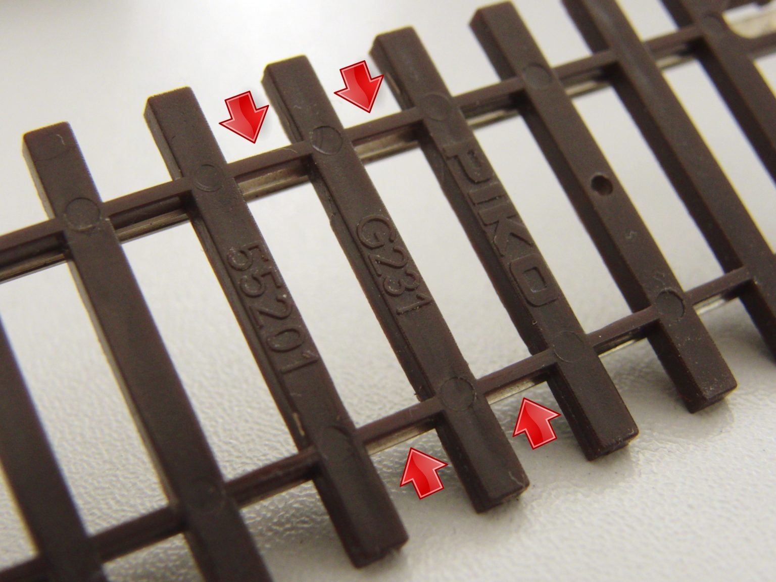 Piko 55270 HO Track Power Clip - Analog Layouts