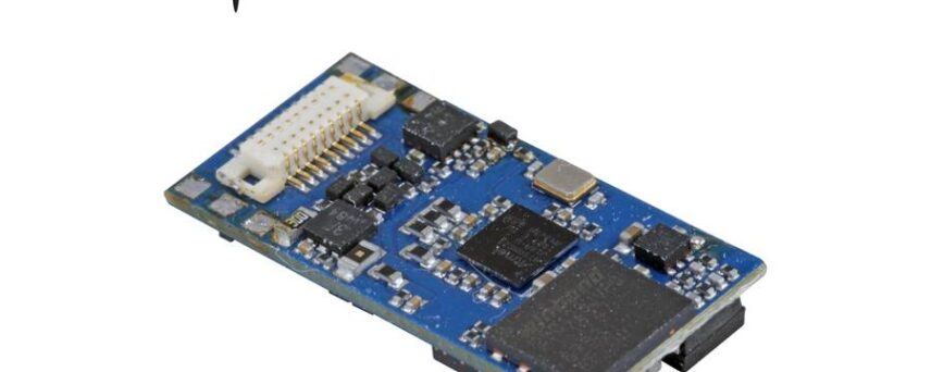 ESU 58818  LokSound 5 micro DCC/MM/SX/M4 "blank decoder", Next18, with Speaker 11x15mm