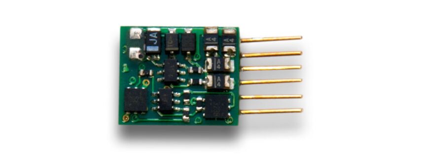 Digitrax DZ126IN   Decoder with 6 Pin NEM 651