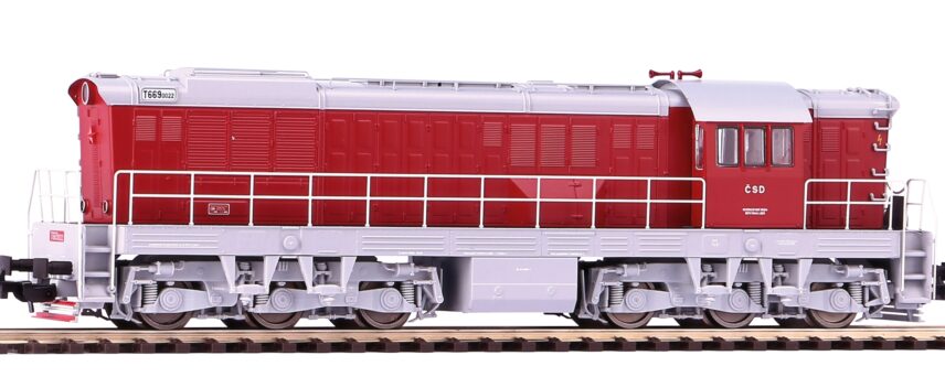 Piko 59786  Diesel locomotive T 669, CD