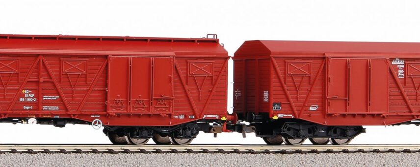 Piko 58232   2 Set High-Capacity boxcar, PKP