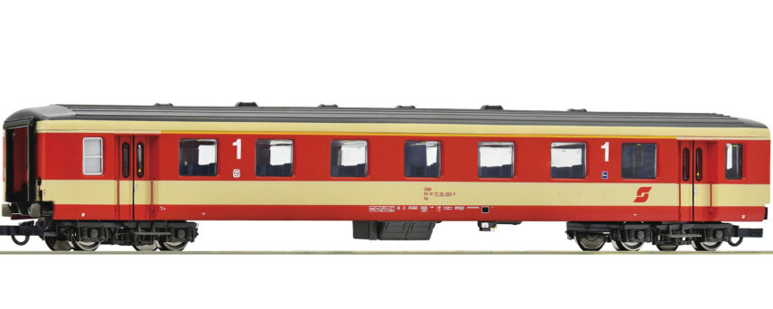 Roco 74692  1st class "Schlieren" coach, ÖBB