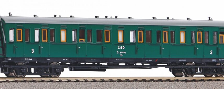 Piko 53318  3rd class compartment car, CSD
