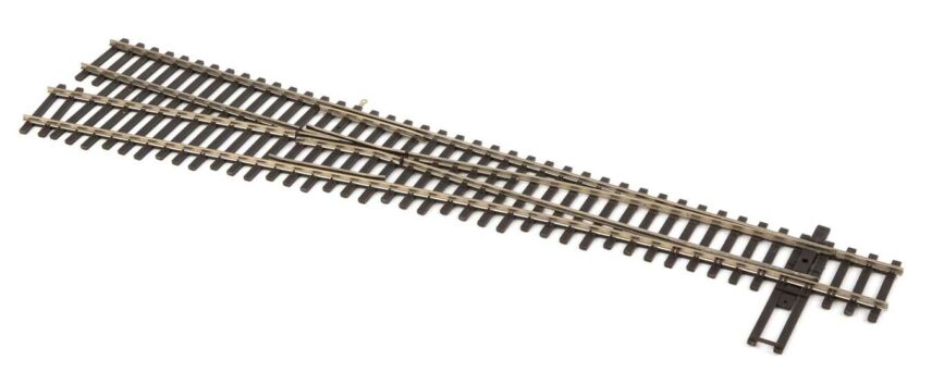 Walthers Track 83017  HO Code 83 Nickel Silver DCC Friendly Number 6 Turnout - Left Hand