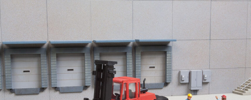 Walthers SceneMaster 11012  Heavy Forklift - Kit