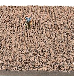 Walthers SceneMaster 1132  Plowed Field