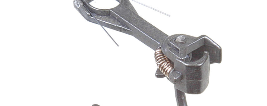 Kadee #146 HO Scale 140-Series Whisker® Metal Couplers with Gearboxes - Long (25/64") Centerset Shank