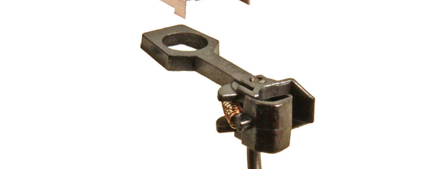 Kadee #22 HO Scale 20-Series Plastic Couplers with Gearboxes - Medium (9/32") Overset Shank