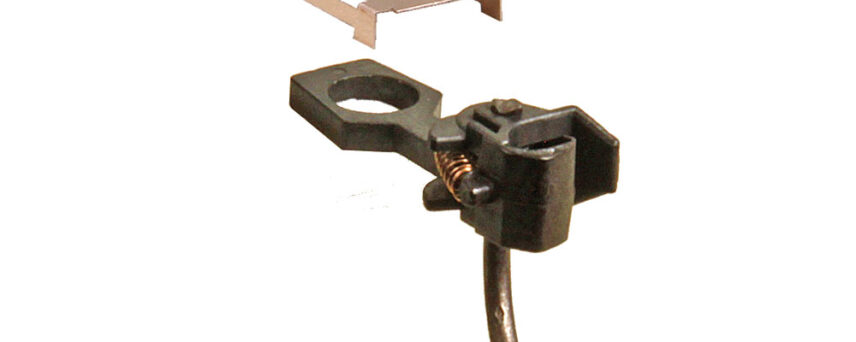 Kadee #24 HO Scale 20-Series Plastic Couplers with Gearboxes - Short (1/4") Underset Shank