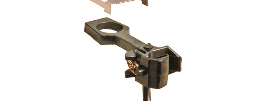 Kadee #25 HO Scale 20-Series Plastic Couplers with Gearboxes - Short (1/4") Overset Shank