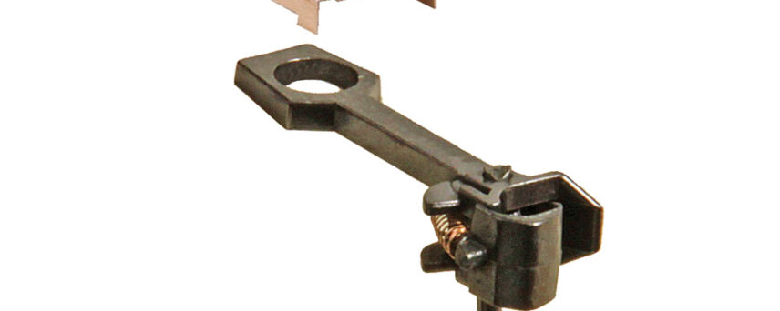 Kadee #29 HO Scale 20-Series Plastic Couplers with Gearboxes - Long (25/64") Overset Shank