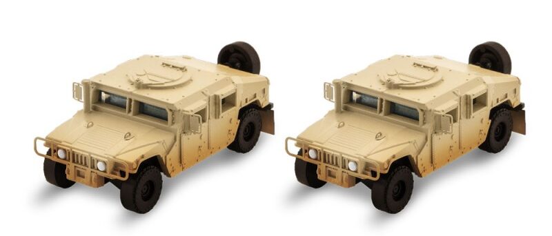 Micro Trains Line 49944001  Tan Weathered Humvee Vehicle 2-Pack