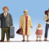 Walthers SceneMaster 6040  Passengers Ready to Board Pkg(6)