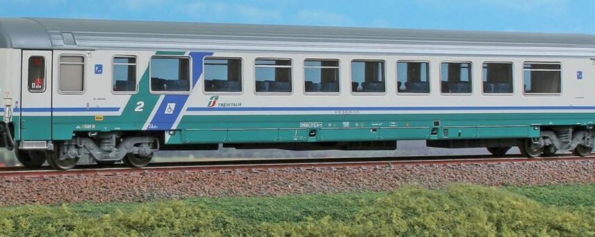 ACME 50302  2nd class passenger car, FS