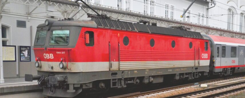 Piko 51631   Electric locomotive Rh 1144.2, ÖBB