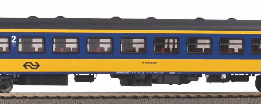 Piko 97631  2nd class ICR passenger car, NS