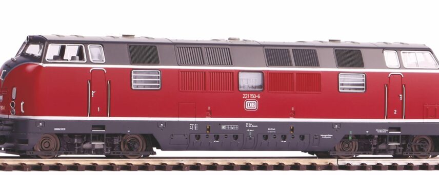 Piko 52614  Diesel locomotive BR 221, DB