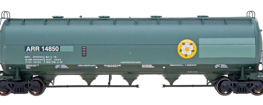 InterMountain Railway 48908-01  Procor Pressure Flow Hoppers, Alaska RR - ex BCOL #14850