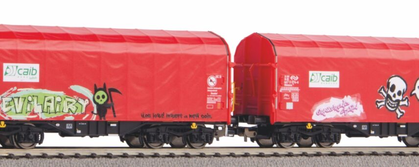 Piko 58257   2-pcs Sliding Tarp Wagon w/graffiti, NS