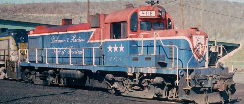Bowser 25369  Alco RS3-M “Chop Nose”, D&H Bicentennial #1976