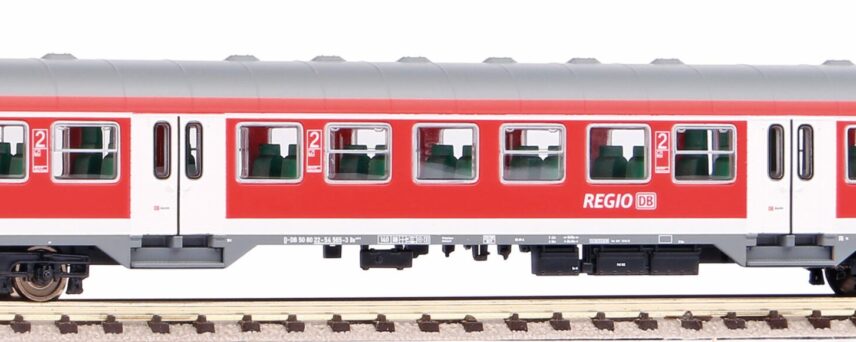 Piko 40642  2nd class passenger coach, DB AG