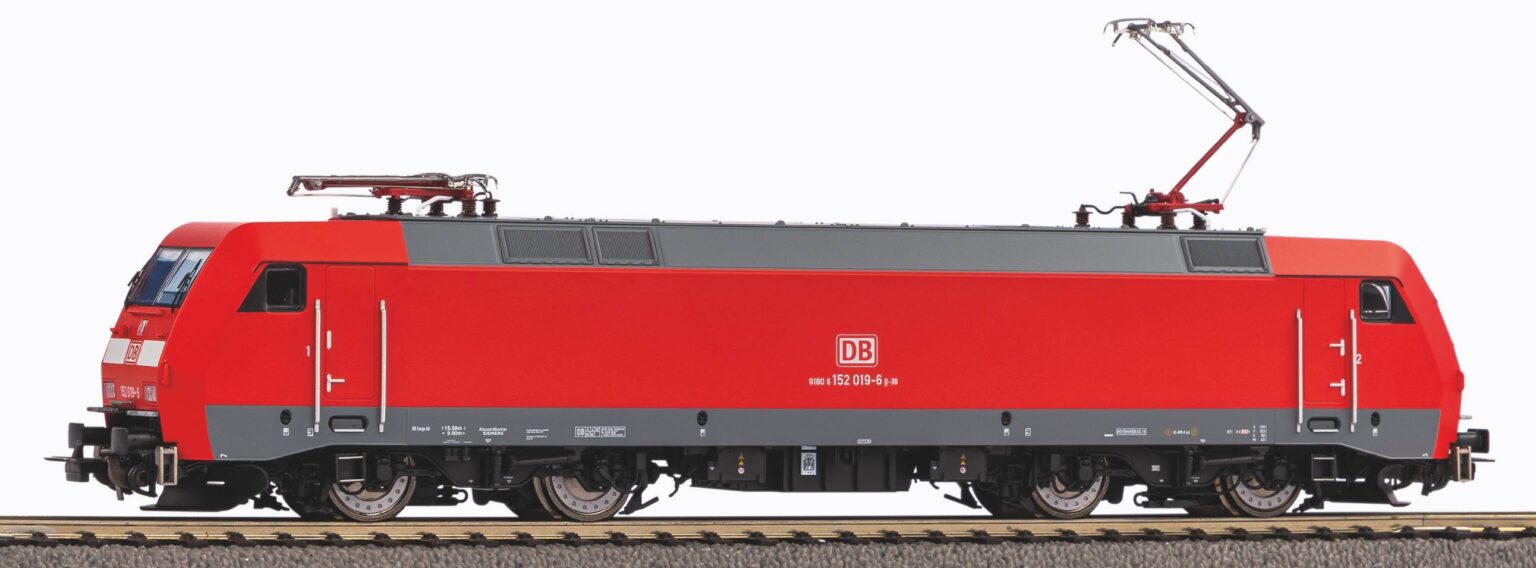 Piko 51122  Electric locomotive BR152, DB AG (DCC/Sound)