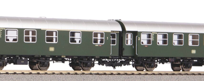 Piko 58240  2 pc. AB3yg + B3yg Rebuilt car set, DB