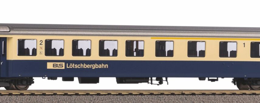 Piko 96086  1st/2nd Cl. Passenger EW I car, BLS