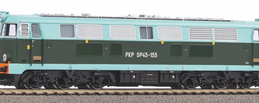 Piko 96311  HO Diesel locomotive SP45, PKP