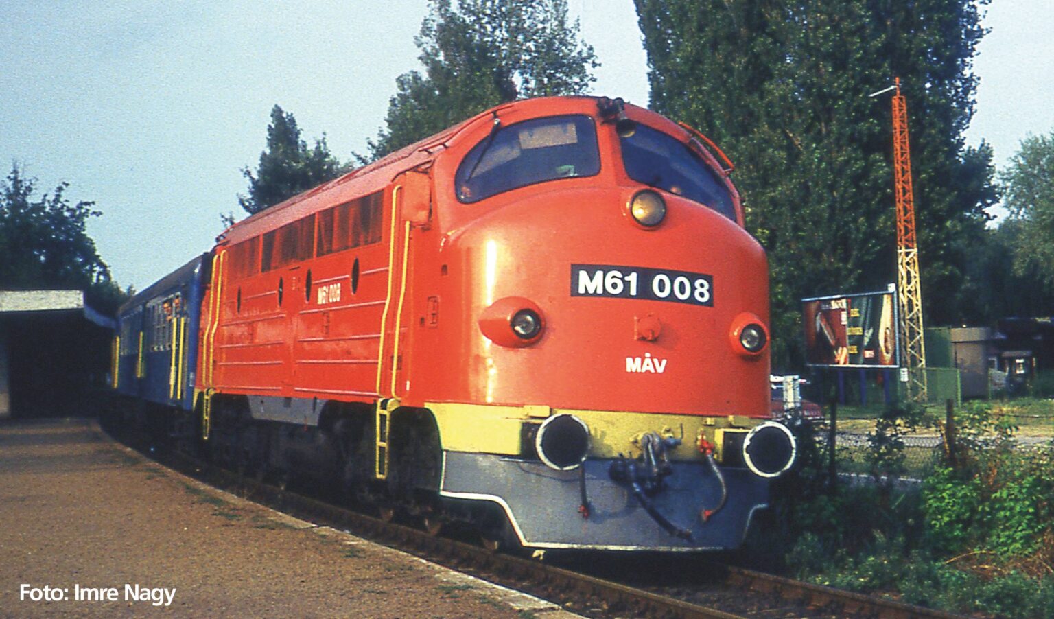 Piko 52497   Diesel locomotive Nohab, MAV (DCC/Sound)
