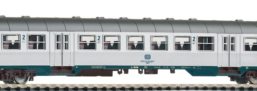 Piko 57654  2nd Class Passenger coach, DB