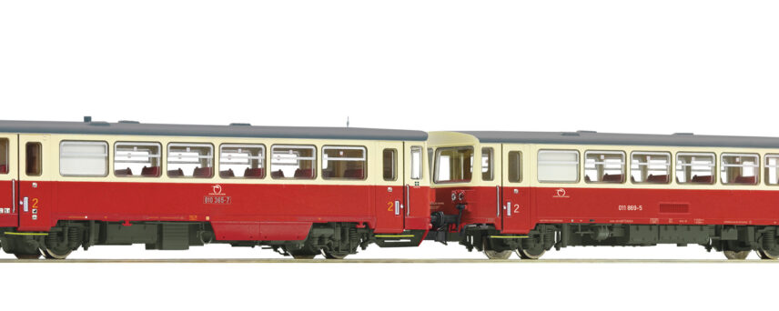Roco 70381  Diesel railcar 810 365-7 with trailer, ZSSK (DCC/Sound)