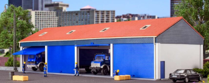 Kibri 38136  HO Garage for 4 lorries
