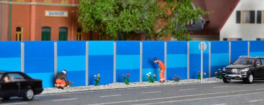 Kibri 38623  HO Noise barrier, blue